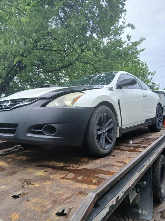 2011 Nissan Altima 4th Gen - Image 2 of 7