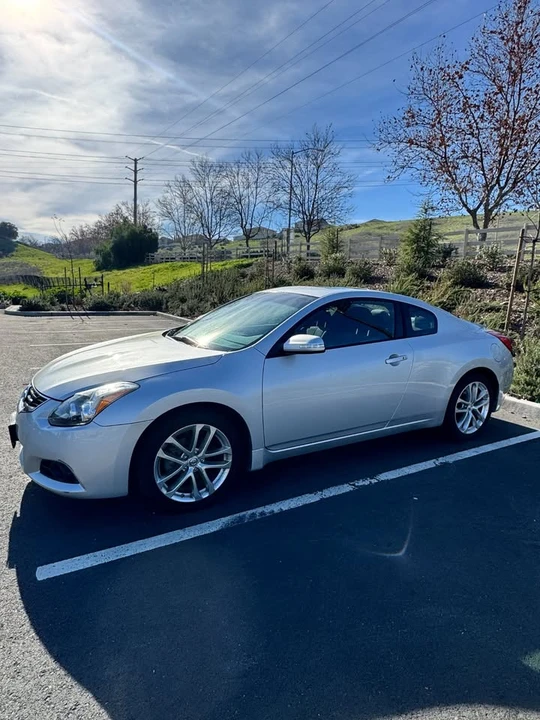 2011 Nissan Altima 4th Gen - Image 2 of 19
