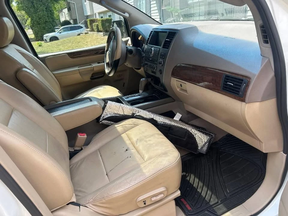 2011 Nissan Armada - Image 3 of 4