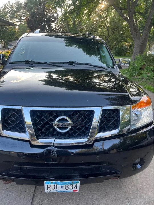 2011 Nissan Armada - Image 12 of 13
