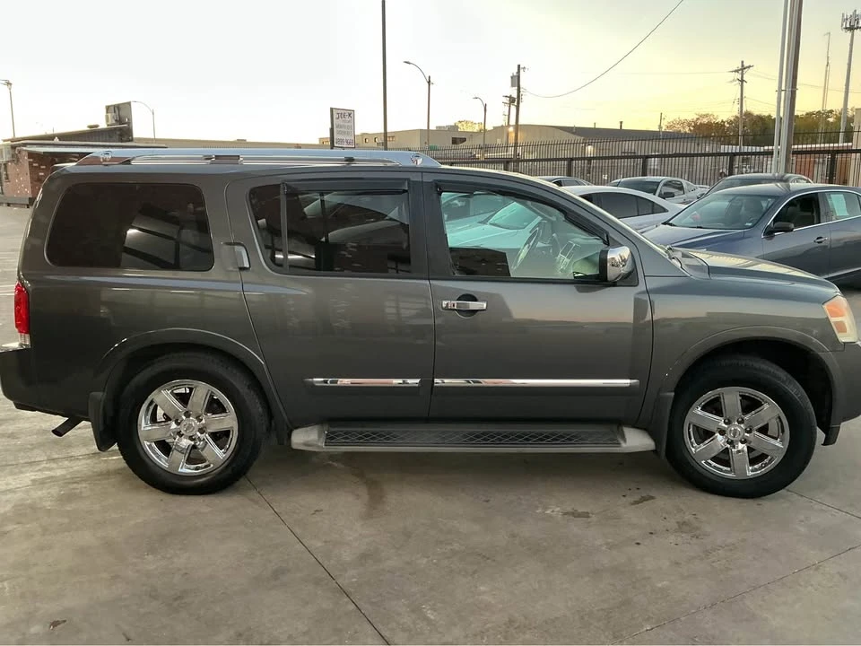 2011 Nissan Armada - Image 4 of 16