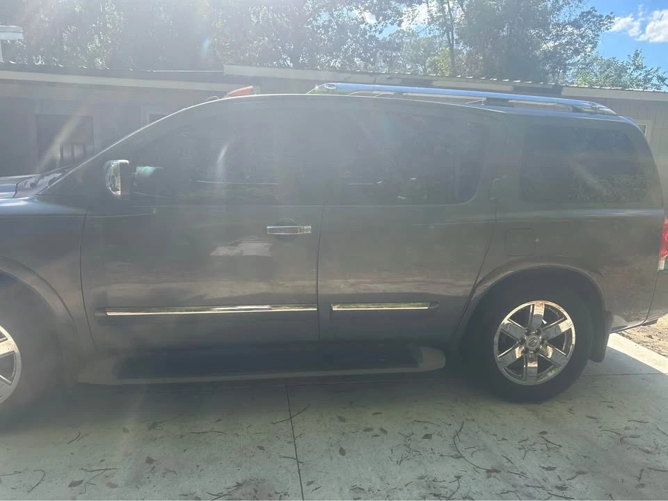 2011 Nissan Armada - Image 4 of 8