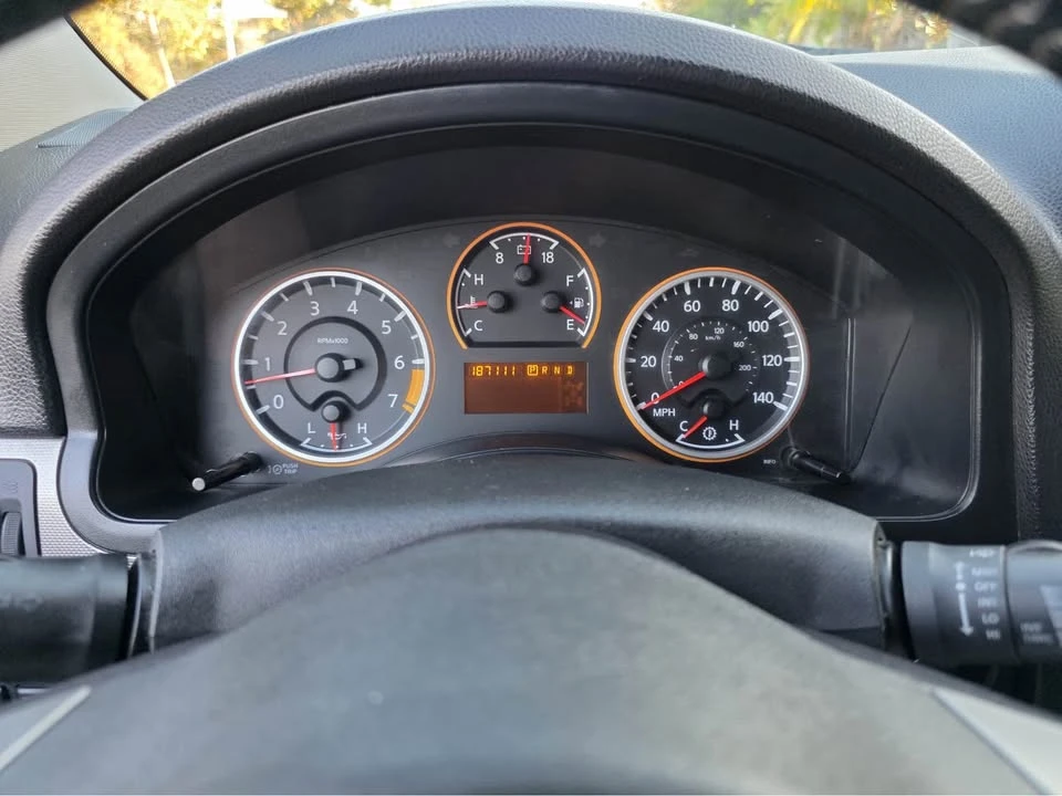 2011 Nissan Armada - Image 18 of 18