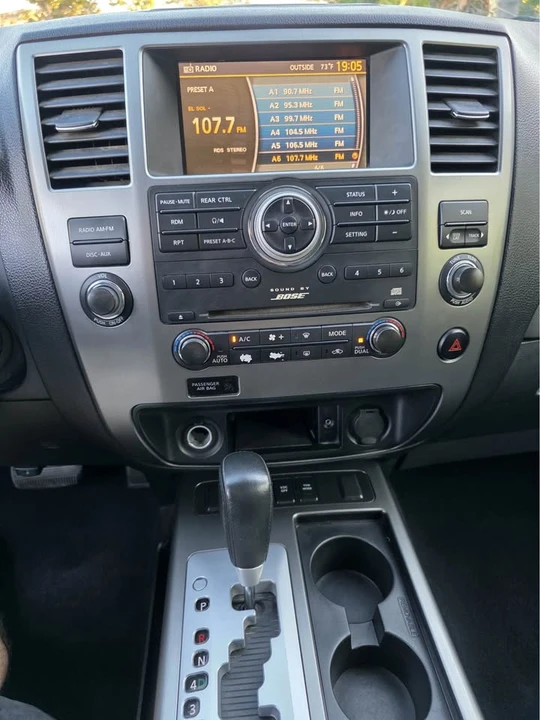 2011 Nissan Armada - Image 11 of 18