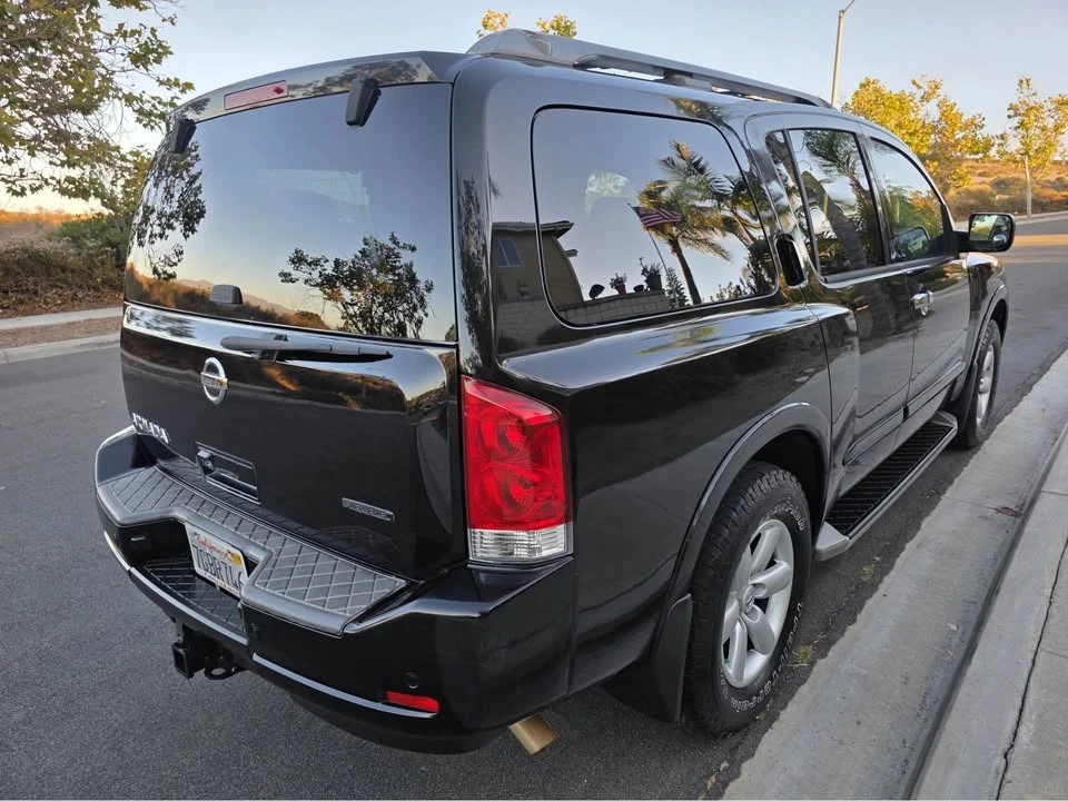 2011 Nissan Armada - Image 7 of 18