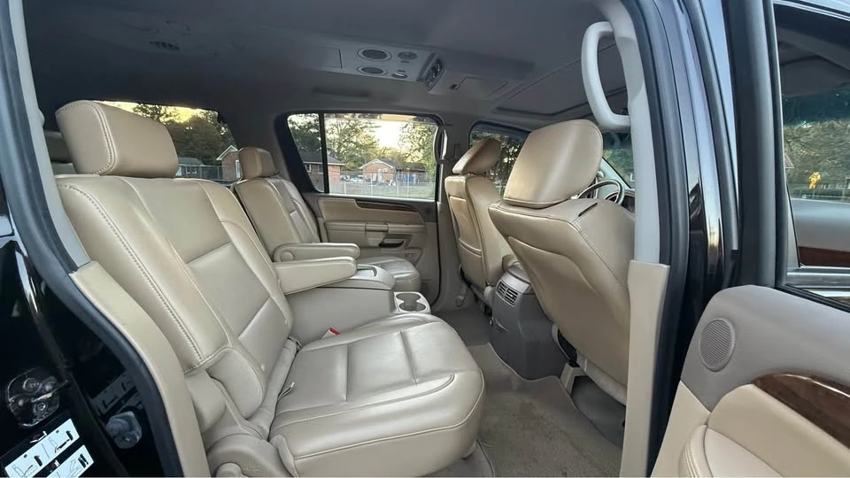 2011 Nissan Armada - Image 14 of 19