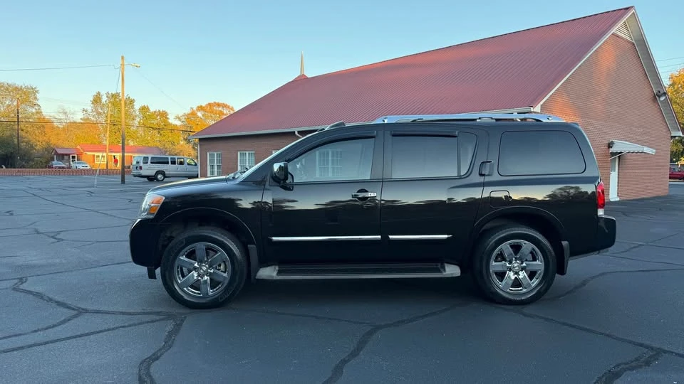 2011 Nissan Armada - Image 7 of 19