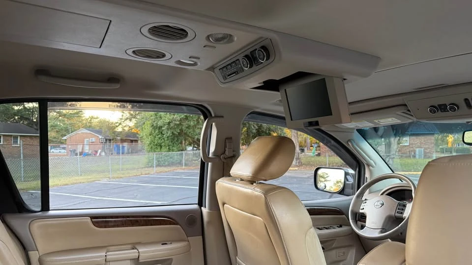 2011 Nissan Armada - Image 13 of 19