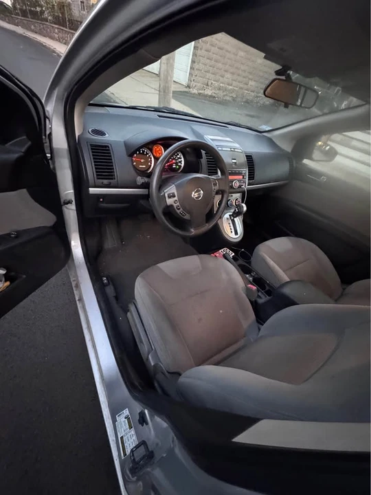 2011 Nissan Sentra 6th Gen - Image 6 of 9