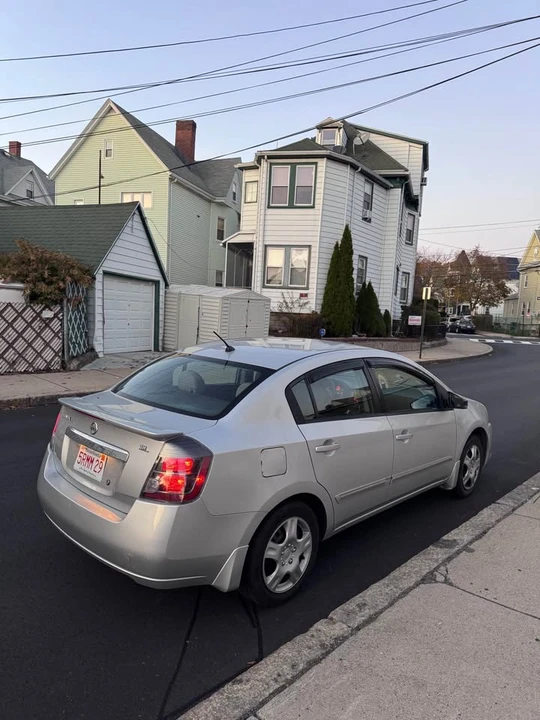 2011 Nissan Sentra 6th Gen - Image 2 of 9