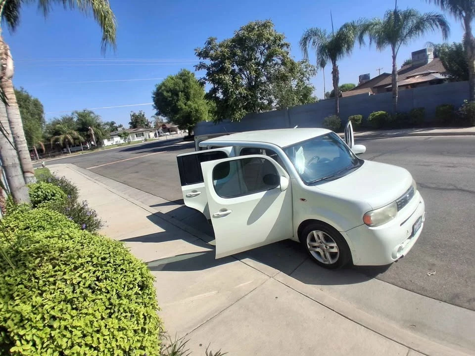2011 Nissan Cube - Image 13 of 14