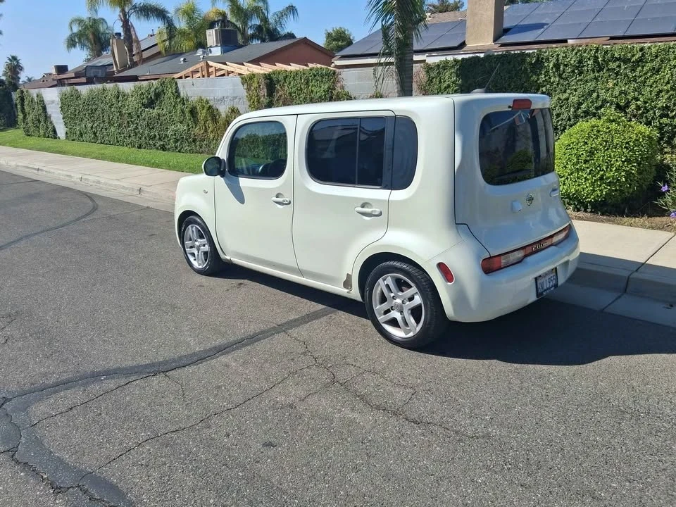 2011 Nissan Cube - Image 5 of 12