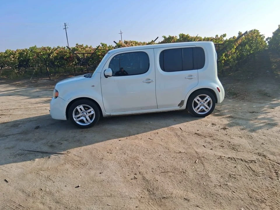 2011 Nissan Cube - Image 3 of 18
