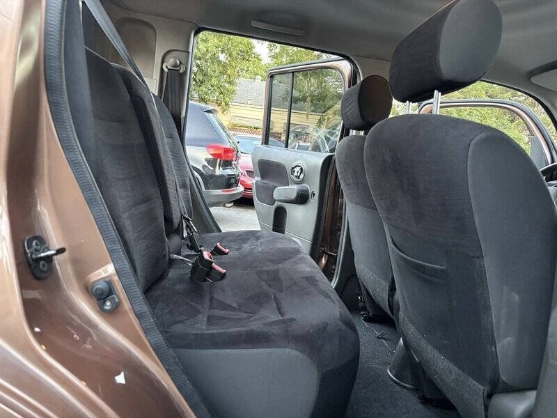 2011 Nissan Cube - Image 14 of 19