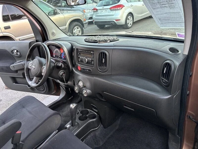 2011 Nissan Cube - Image 16 of 19