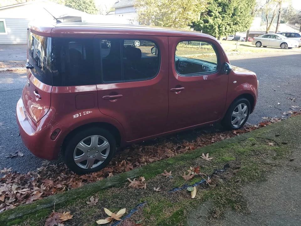 2011 Nissan Cube - Image 3 of 8