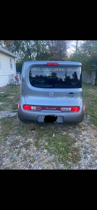 2011 Nissan Cube - Image 3 of 8