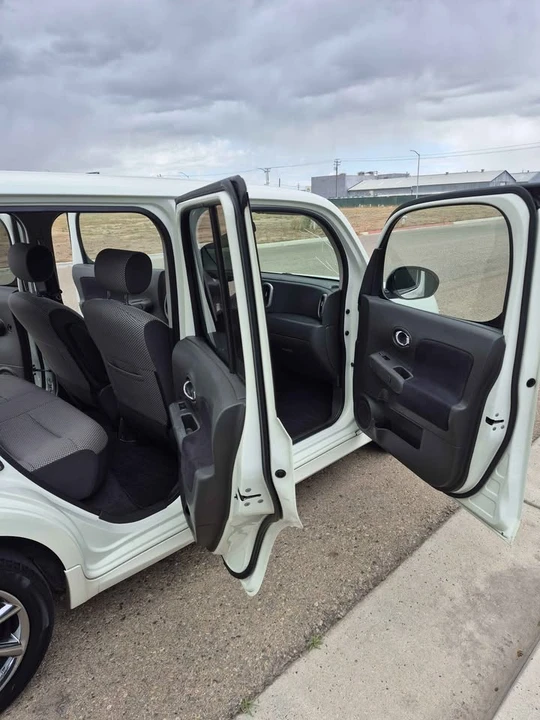 2011 Nissan Cube - Image 10 of 10