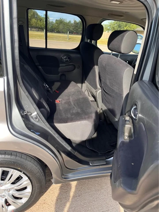 2011 Nissan Cube - Image 10 of 11
