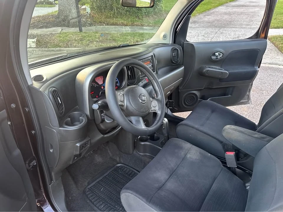 2011 Nissan Cube - Image 12 of 18