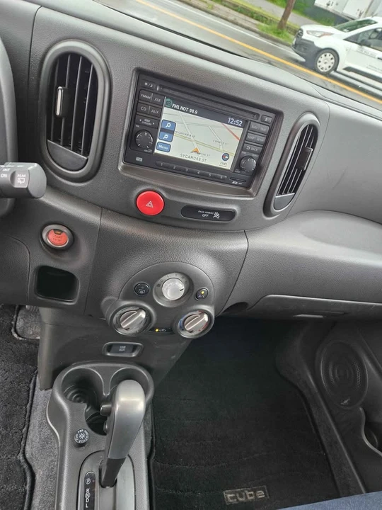 2011 Nissan Cube - Image 7 of 8
