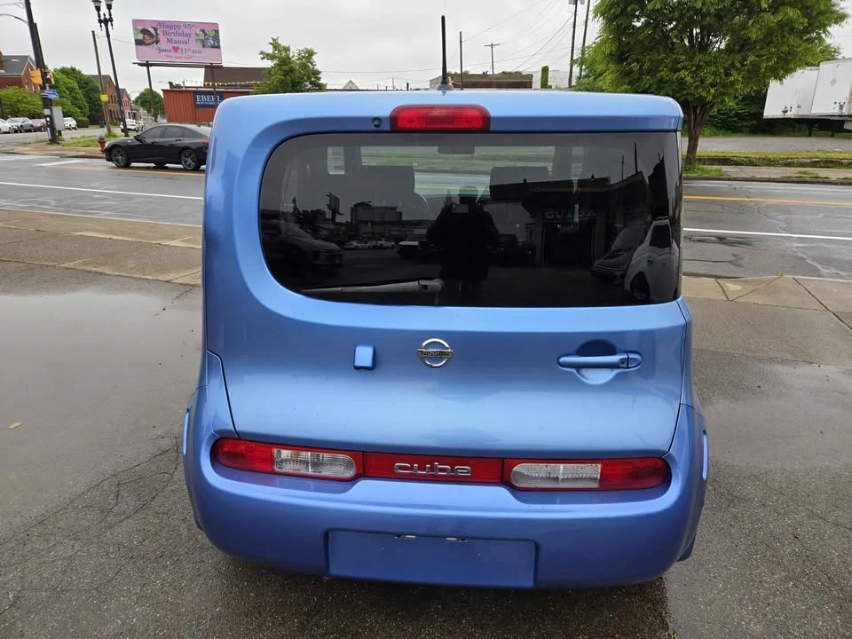 2011 Nissan Cube - Image 4 of 8