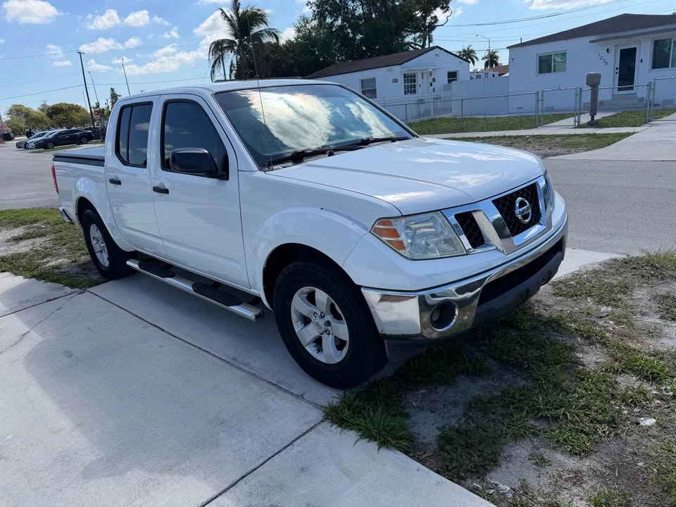 2011 Nissan Frontier 2nd Gen - Image 5 of 5