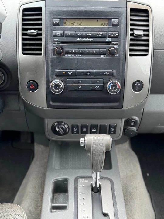 2011 Nissan Frontier 2nd Gen - Image 13 of 18