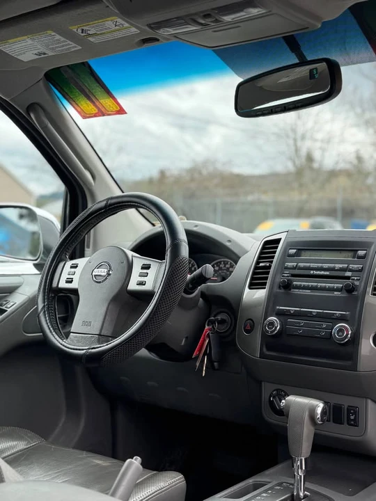2011 Nissan Frontier 2nd Gen - Image 15 of 18