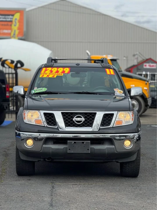 2011 Nissan Frontier 2nd Gen - Image 2 of 18