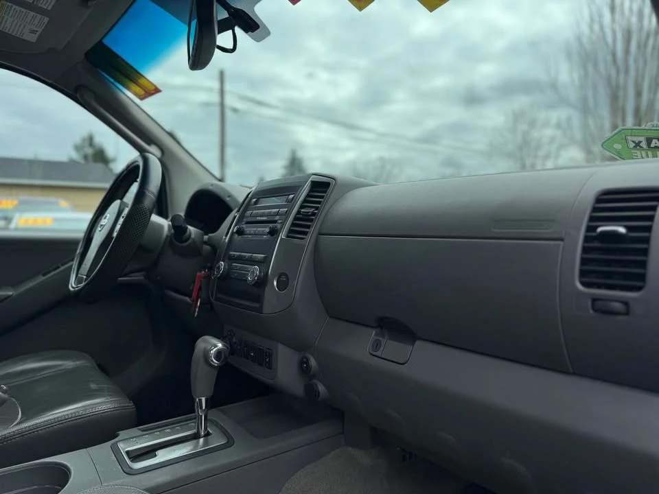 2011 Nissan Frontier 2nd Gen - Image 10 of 18