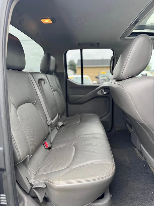 2011 Nissan Frontier 2nd Gen - Image 11 of 18