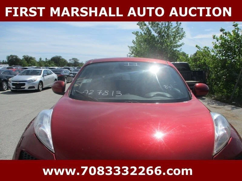 2011 Nissan Juke - Image 2 of 11