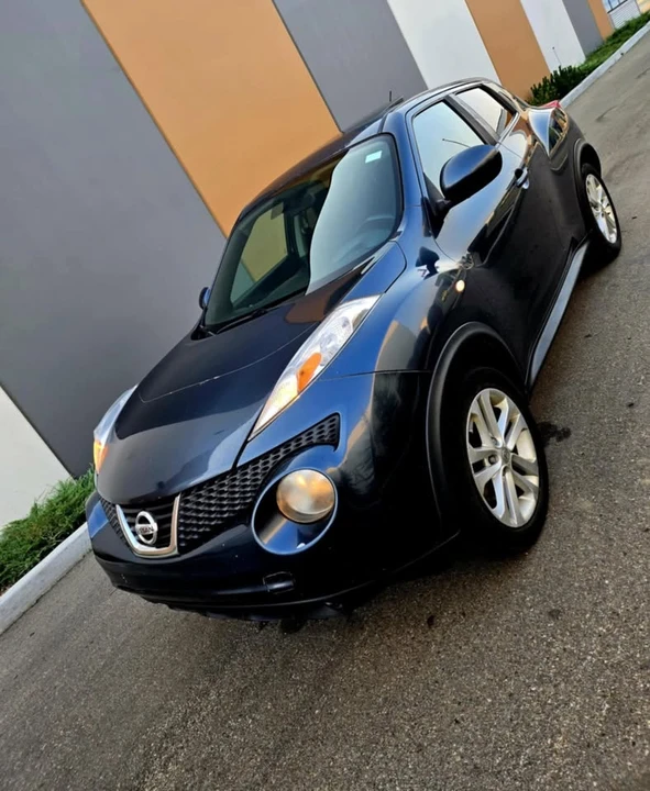 2011 Nissan Juke - Image 2 of 9