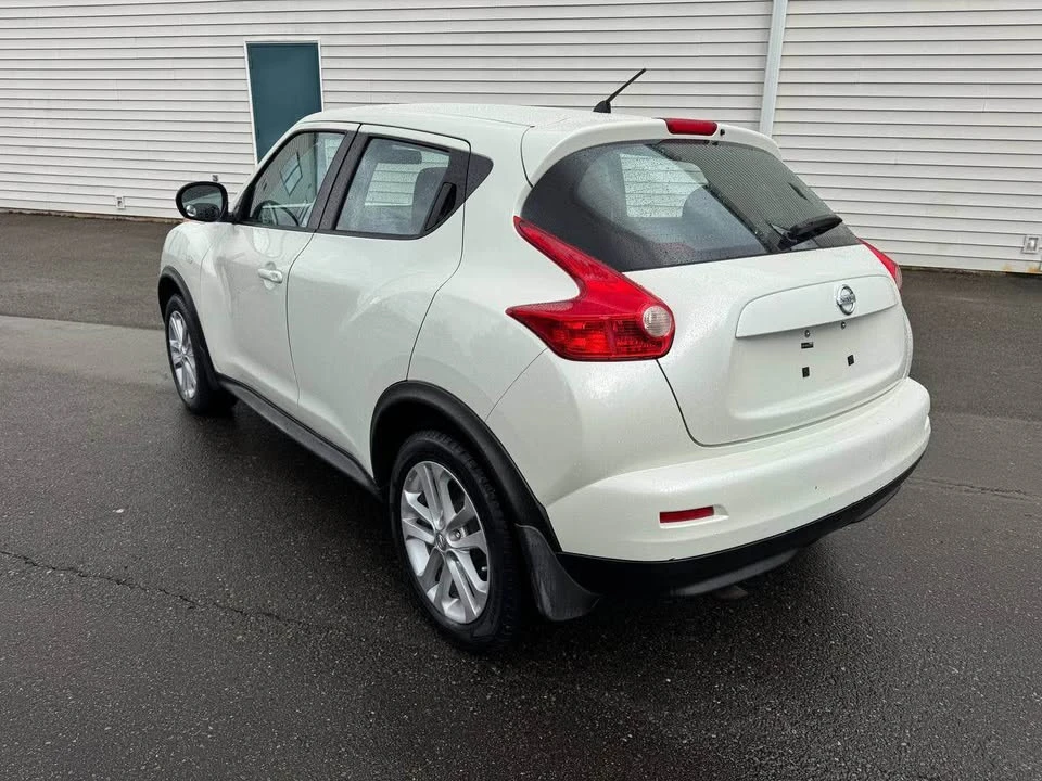 2011 Nissan Juke - Image 8 of 15