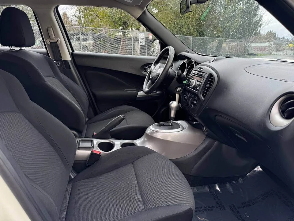 2011 Nissan Juke - Image 12 of 15