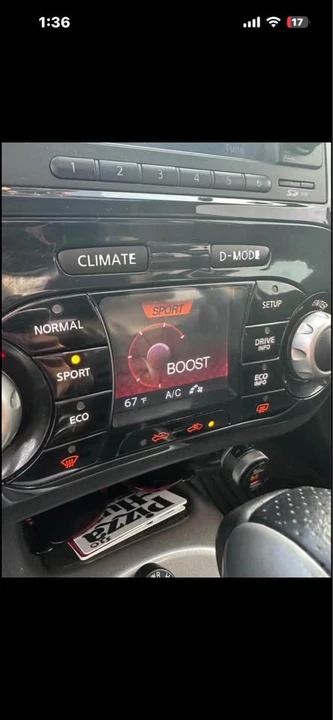 2011 Nissan Juke - Image 15 of 17
