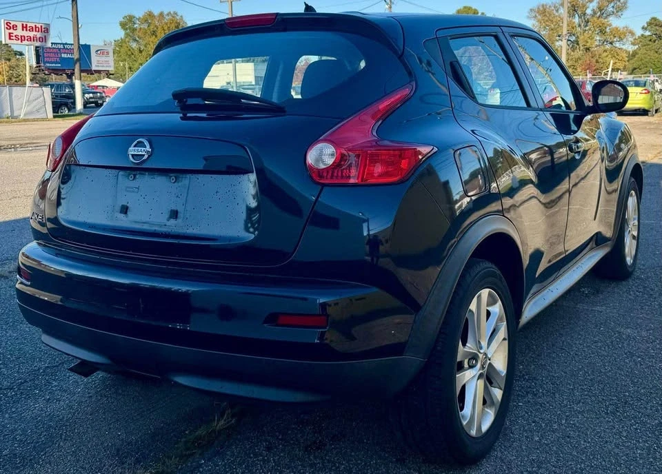 2011 Nissan Juke - Image 6 of 17