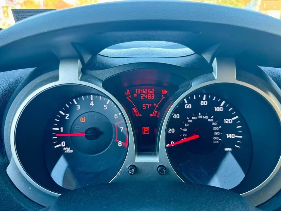 2011 Nissan Juke - Image 16 of 17