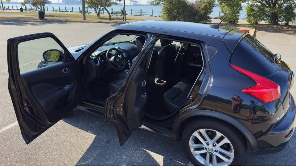 2011 Nissan Juke - Image 12 of 18