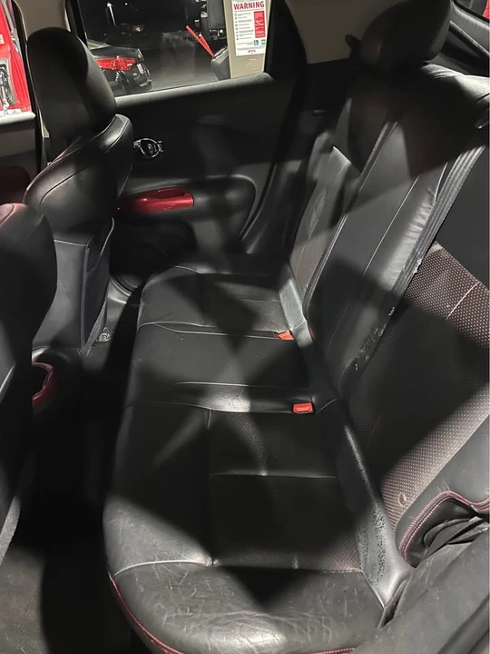 2011 Nissan Juke - Image 12 of 14