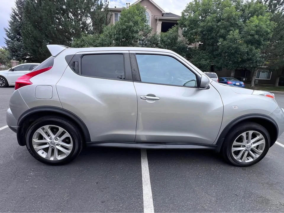 2011 Nissan Juke - Image 2 of 10