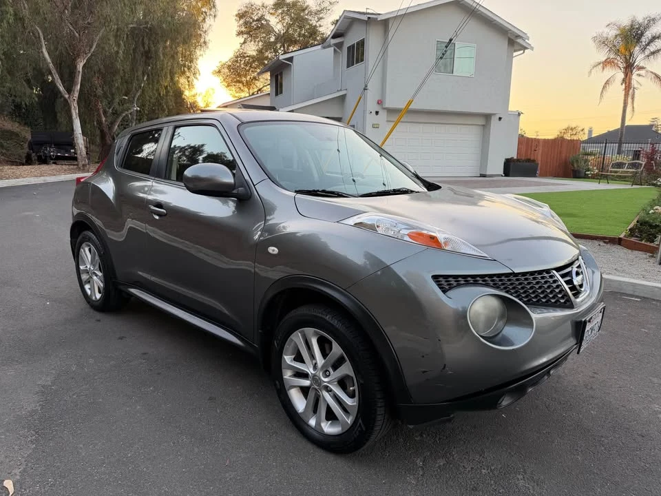 2011 Nissan Juke - Image 2 of 15