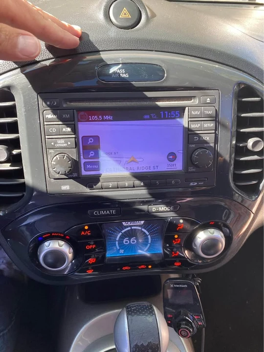 2011 Nissan Juke - Image 7 of 10