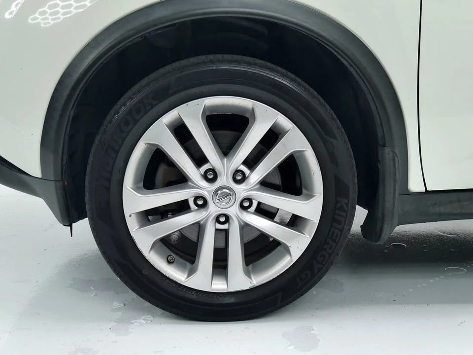 2011 Nissan Juke - Image 10 of 13