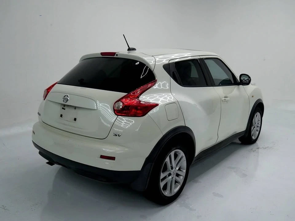 2011 Nissan Juke - Image 9 of 18
