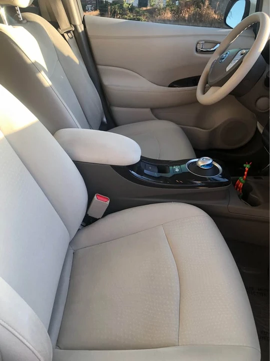 2011 Nissan Leaf - Image 7 of 9