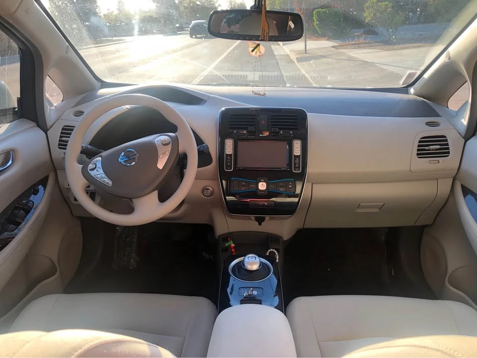 2011 Nissan Leaf - Image 6 of 9