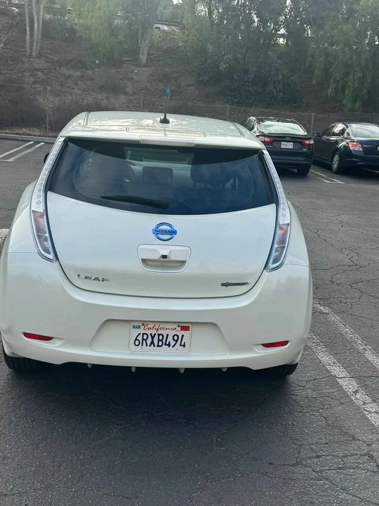 2011 Nissan Leaf - Image 3 of 12