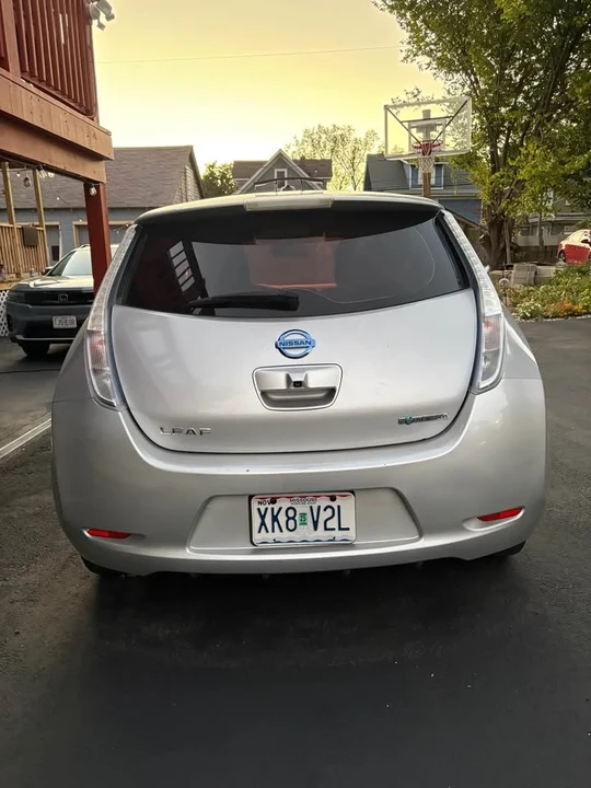 2011 Nissan Leaf - Image 4 of 12